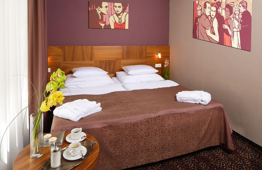 1.Republic Hotel-1